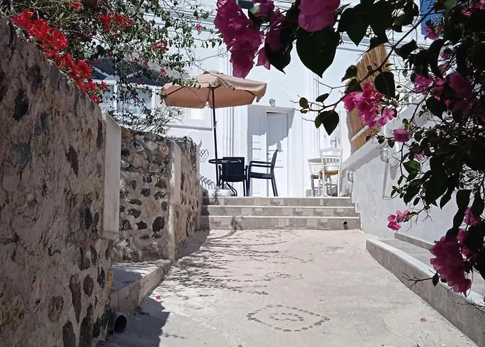 Loukas Kontos Traditional House